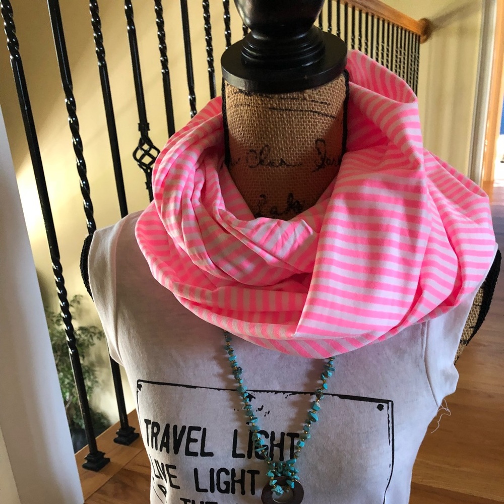 Lululemon vinyasa infinity scarf
